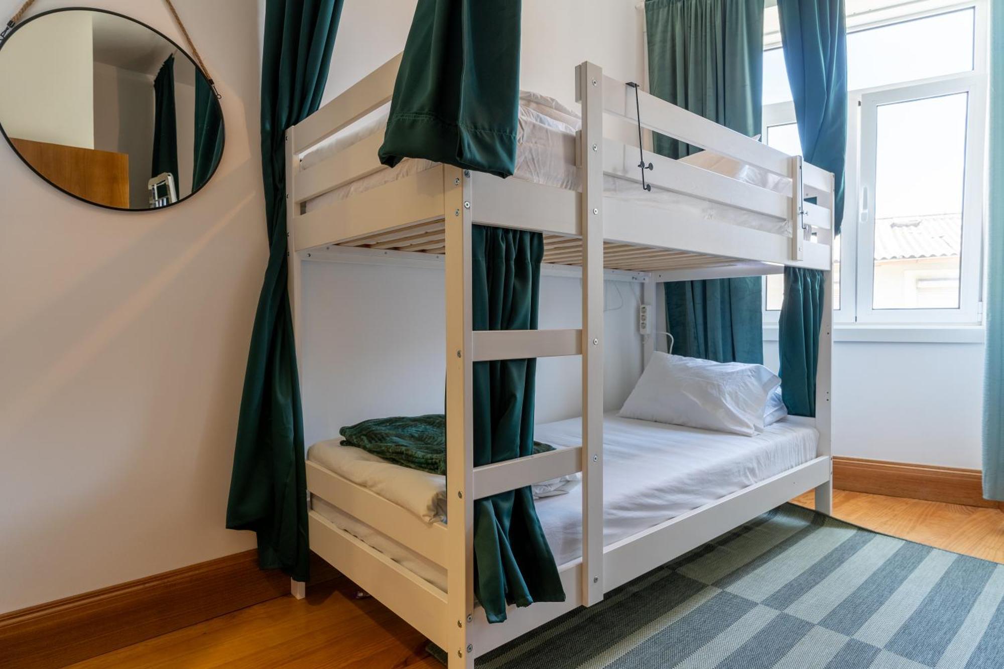 Cozy Nest Hostel Porto Luaran gambar