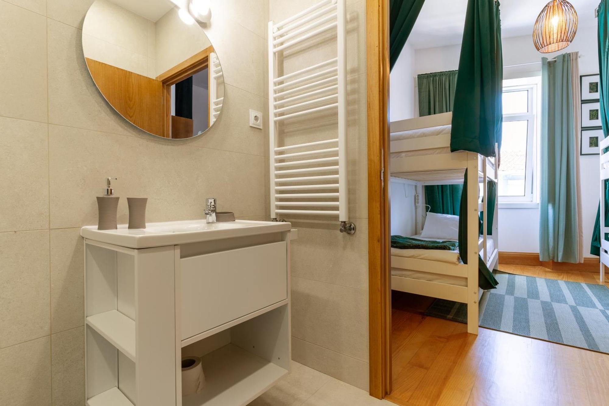 Cozy Nest Hostel Porto Luaran gambar