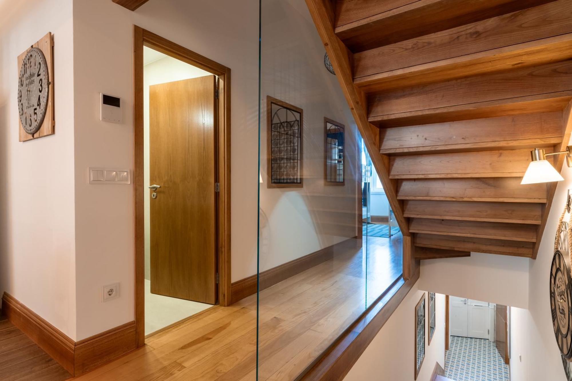 Cozy Nest Hostel Porto Luaran gambar