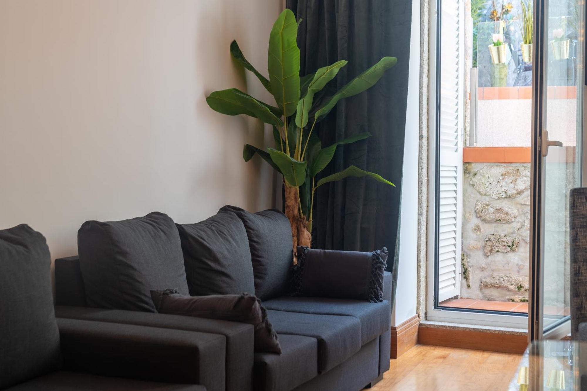 Cozy Nest Hostel Porto Luaran gambar