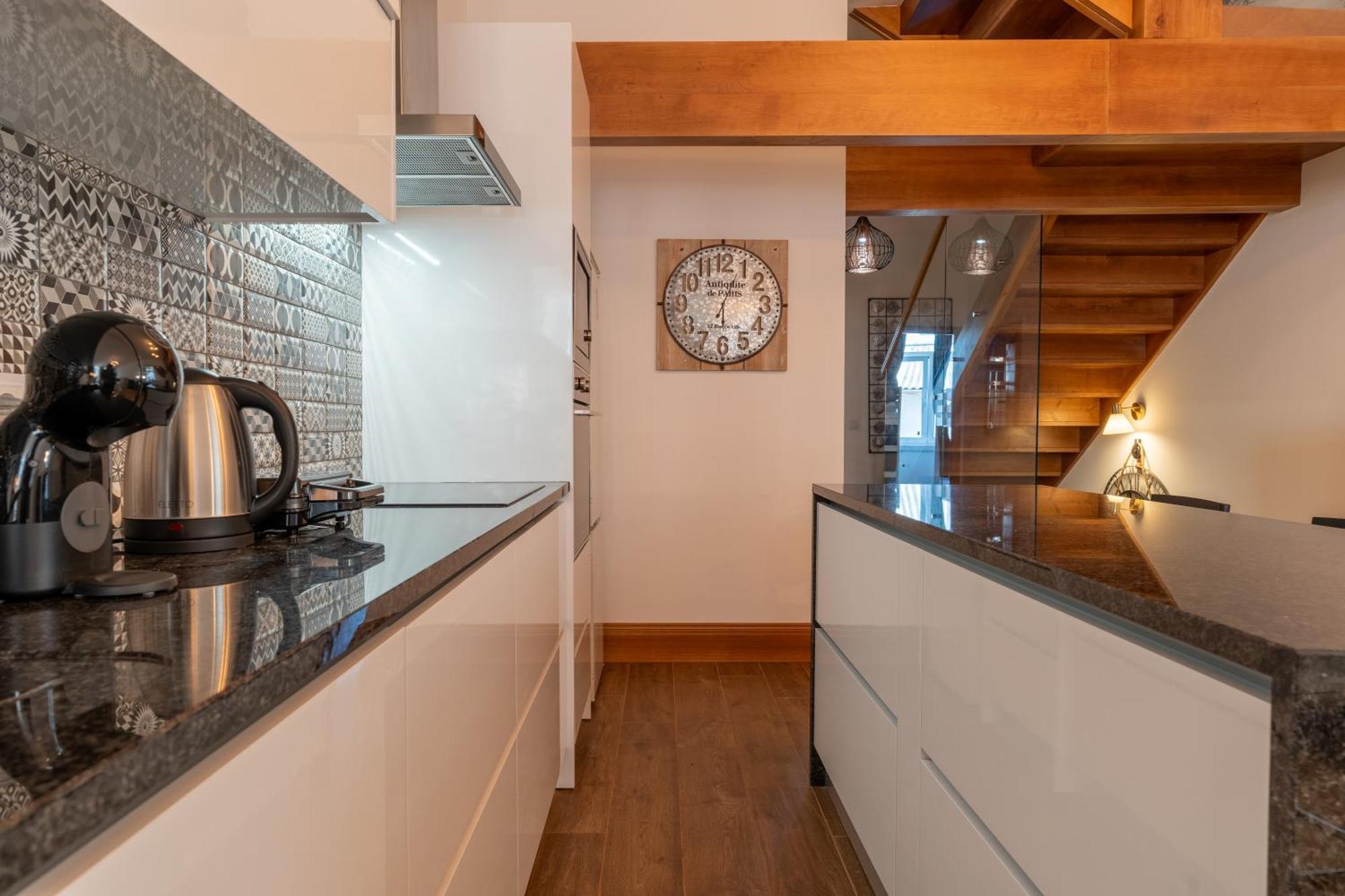 Cozy Nest Hostel Porto Luaran gambar