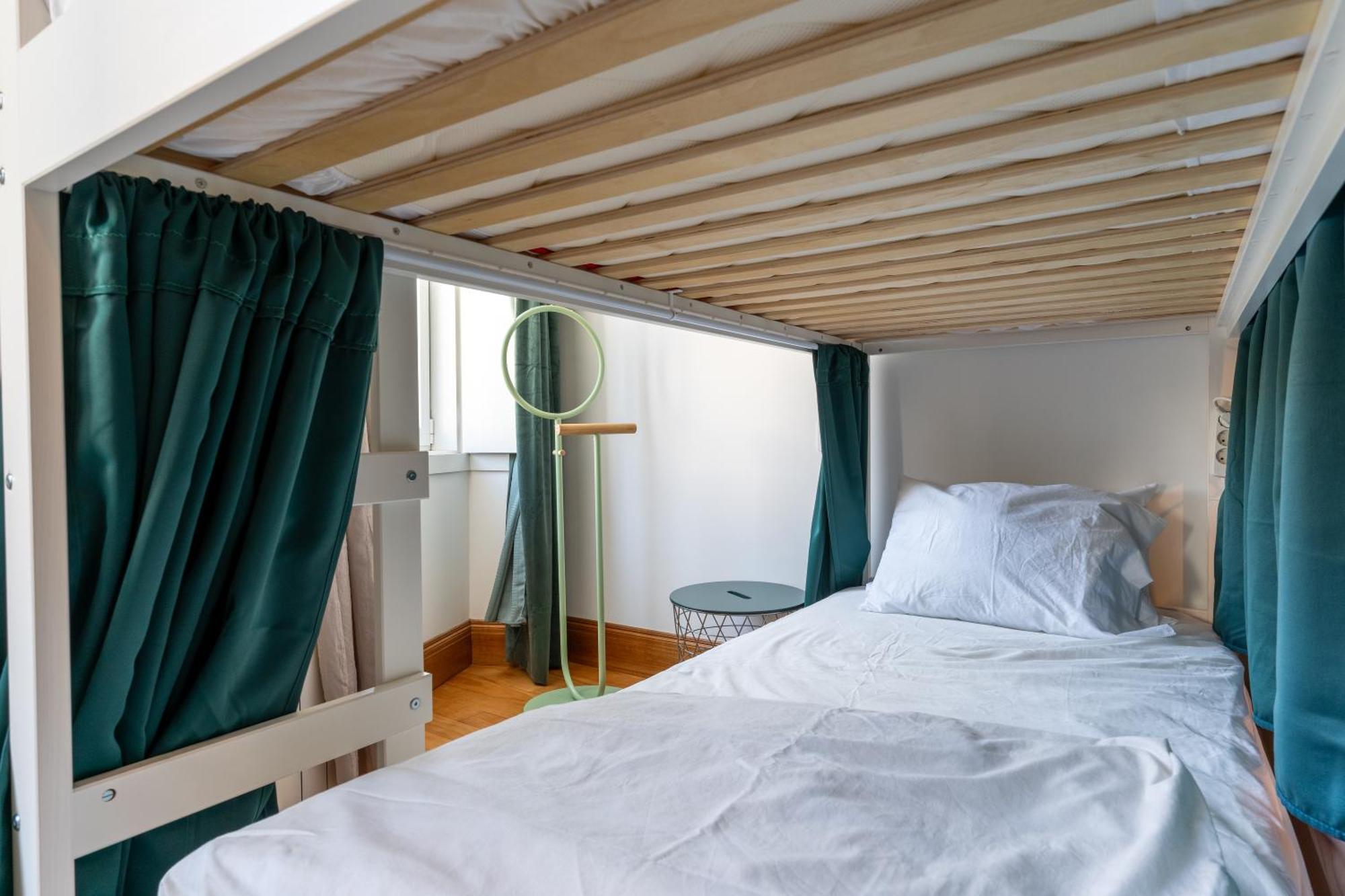 Cozy Nest Hostel Porto Luaran gambar