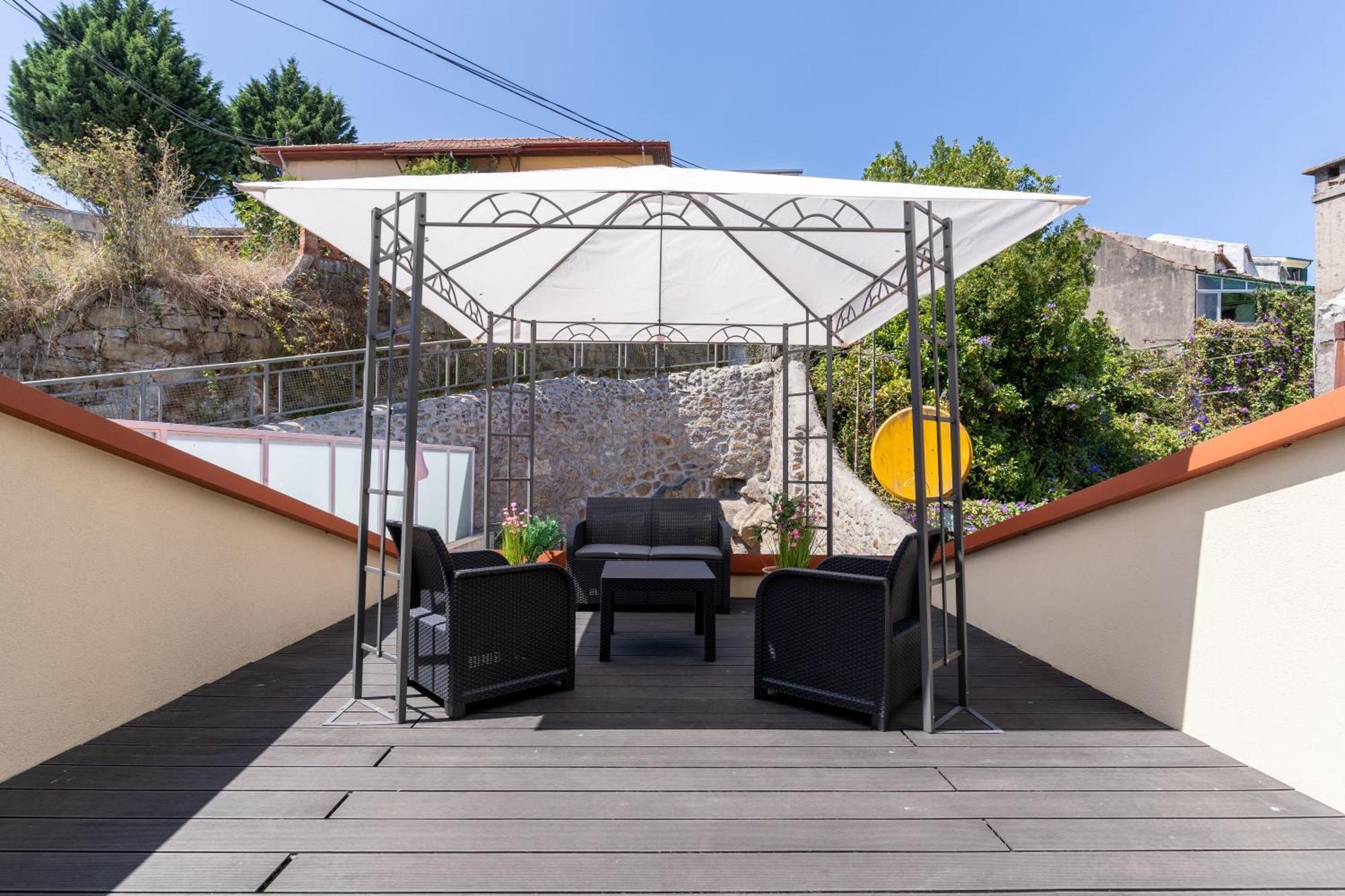 Cozy Nest Hostel Porto Luaran gambar