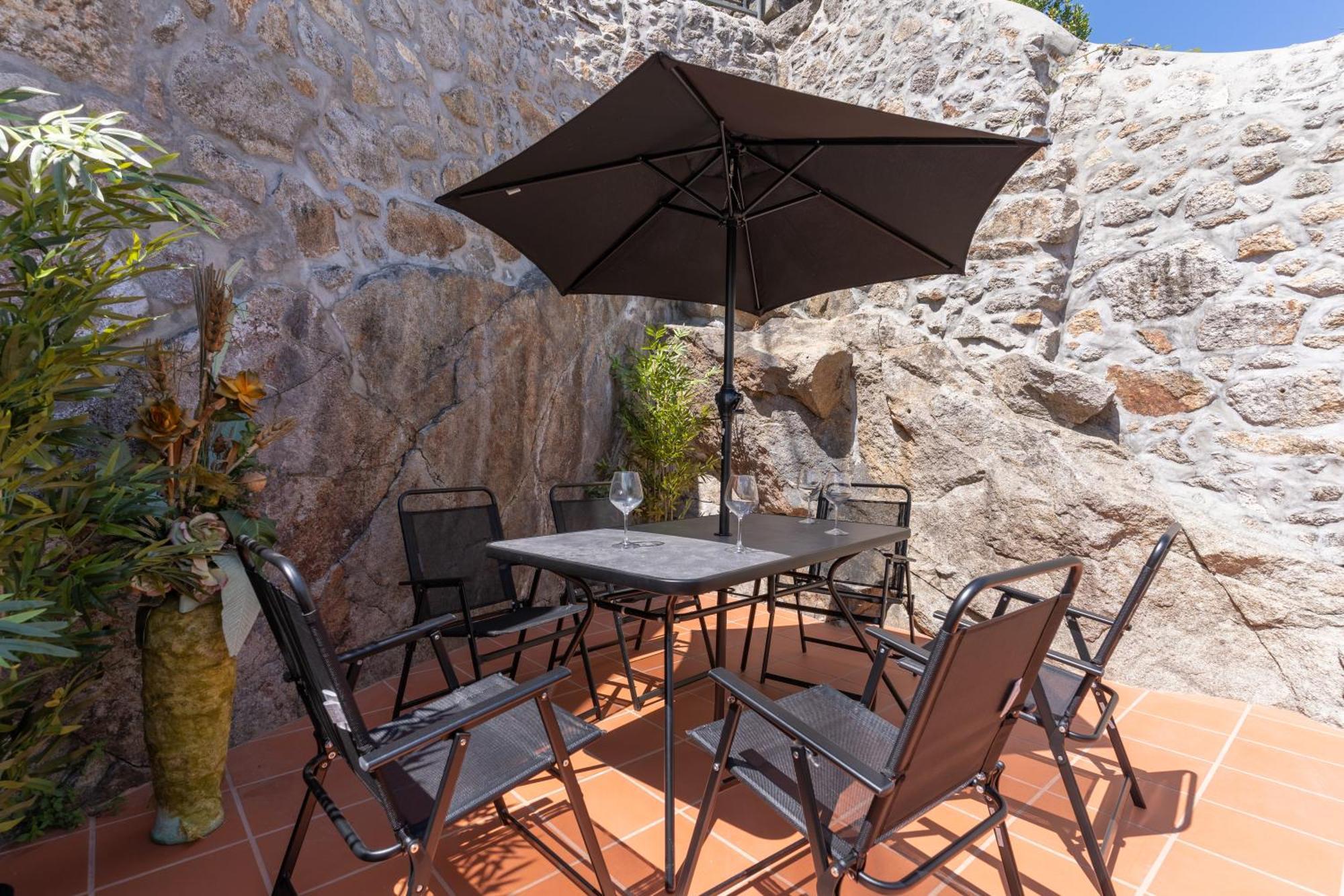 Cozy Nest Hostel Porto Luaran gambar