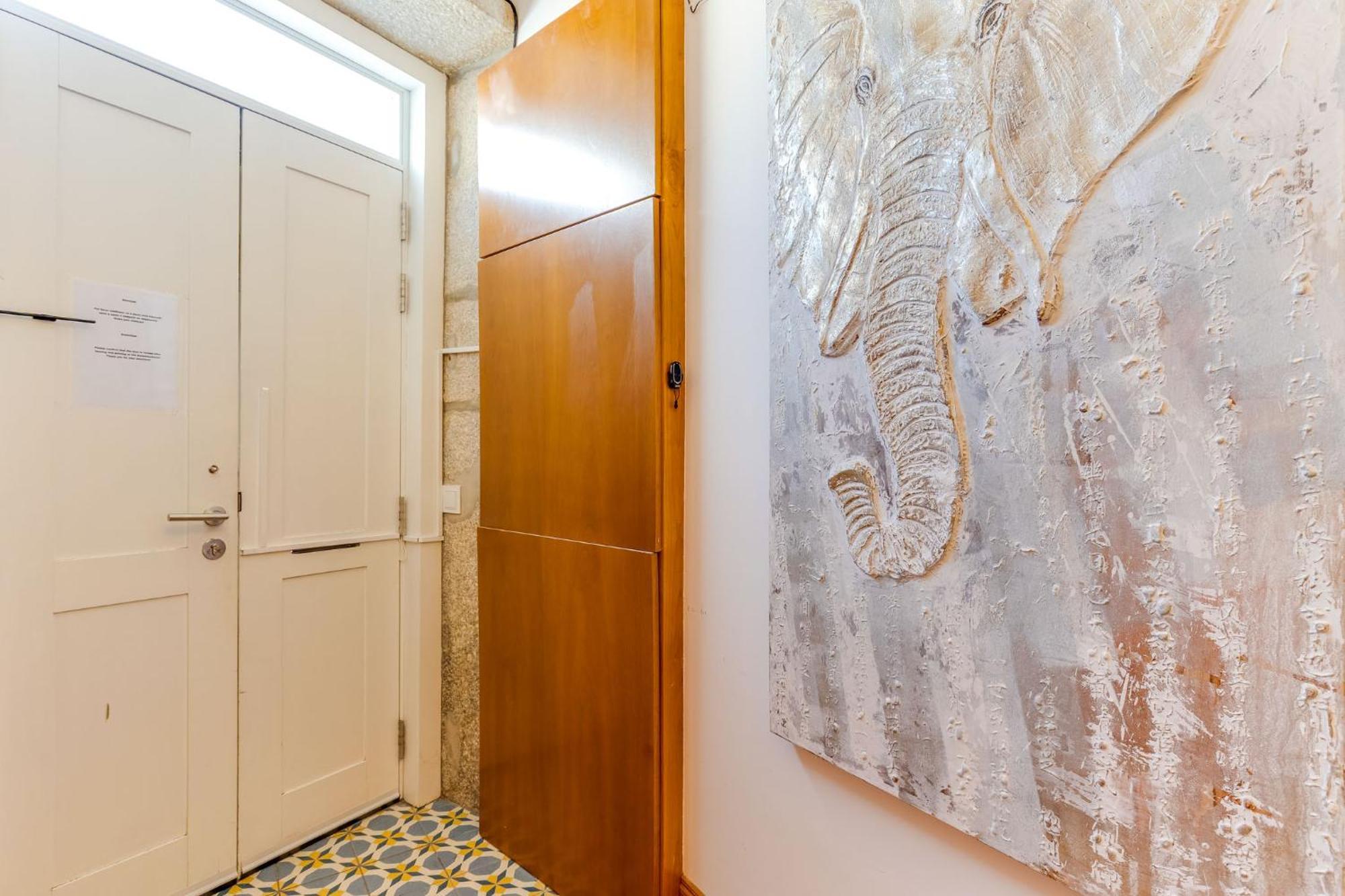 Cozy Nest Hostel Porto Luaran gambar