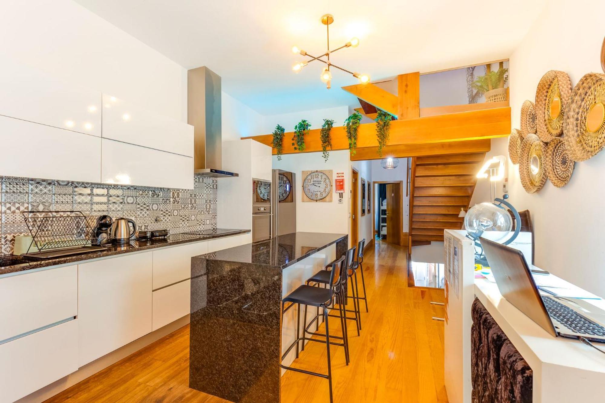 Cozy Nest Hostel Porto Luaran gambar