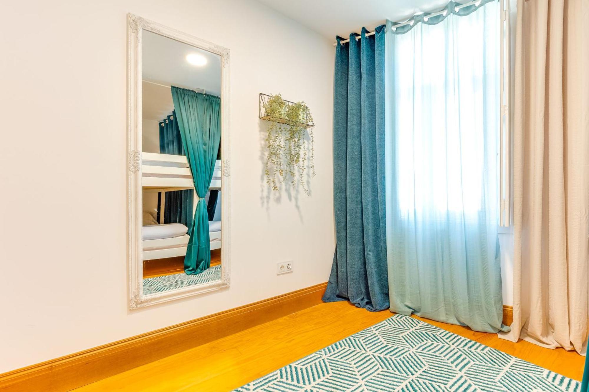 Cozy Nest Hostel Porto Luaran gambar