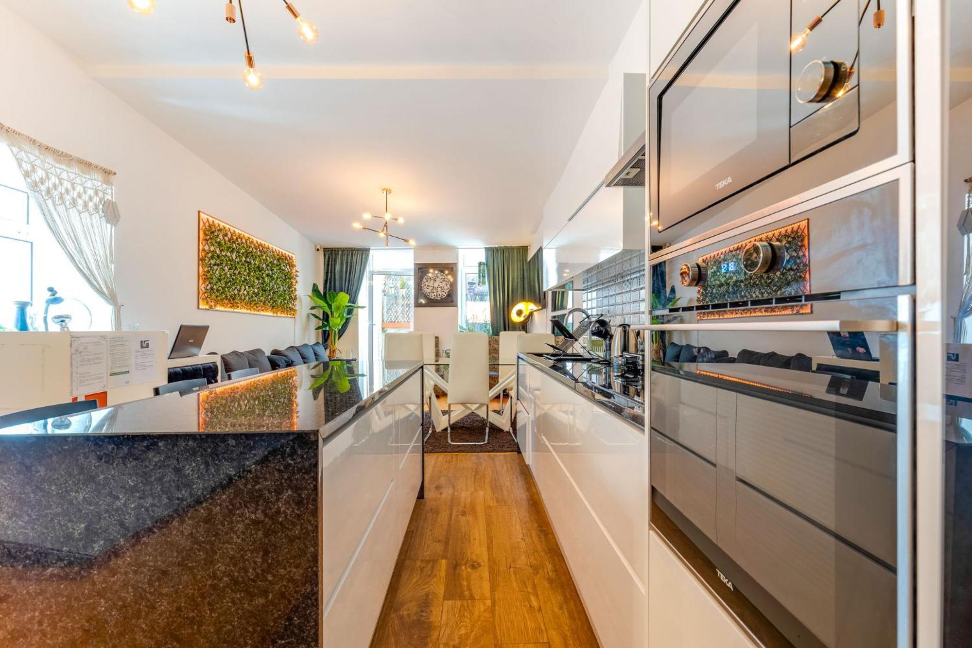 Cozy Nest Hostel Porto Luaran gambar