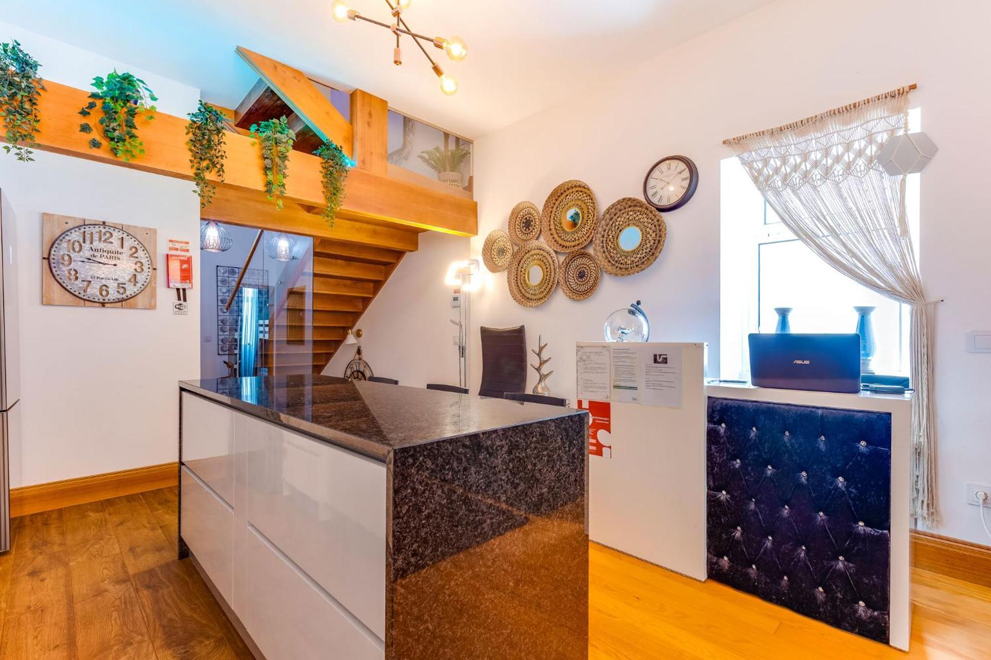Cozy Nest Hostel Porto Luaran gambar